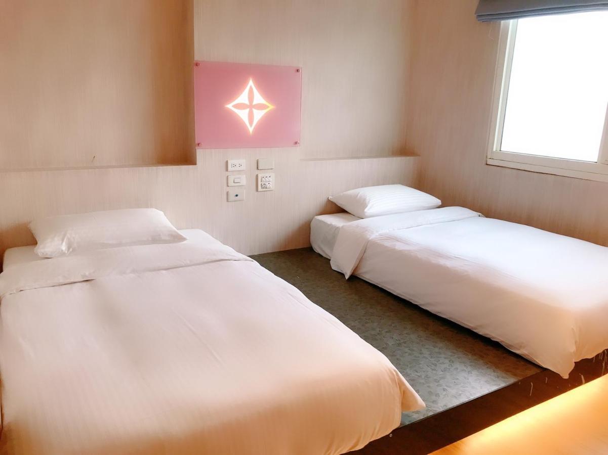 Walker Hotel - Chenggong Taipei Esterno foto