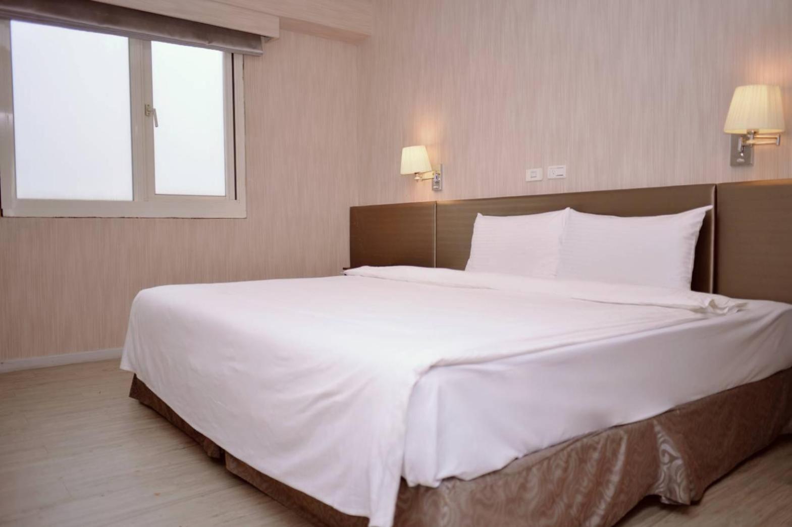 Walker Hotel - Chenggong Taipei Esterno foto